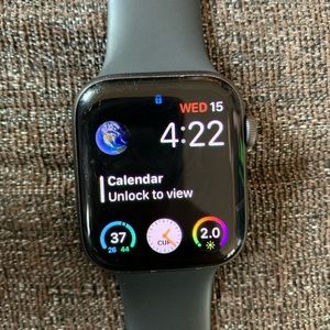 Apple Watch Series 4 44M